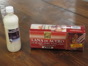 Karnaubavaha ja teräsvilla. Karnaubavaha ja teräsvilla