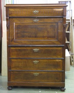 Kirjoituslipasto ennen entistystä. 