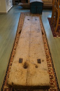 Talonpoikaispenkki valmiina.